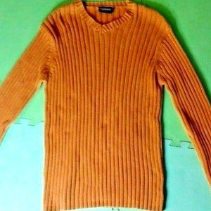 Steve and Barry’s XXL V-neck  Orange Sweater
